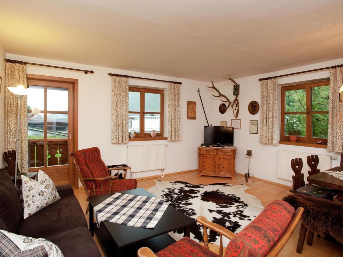 Cozy Apartment With Balcony In Миттерзилль Экстерьер фото